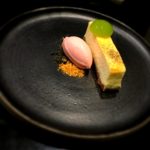 Cheesecake citron, bulle de verveine et glace fraise