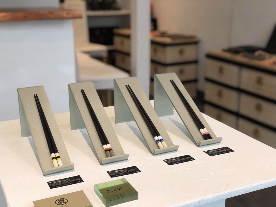 Marunao, référence de l’artisanat japonais haut de gamme de l’art de la table, arrive enfin en France avec l’ouverture de sa première boutique à Paris.